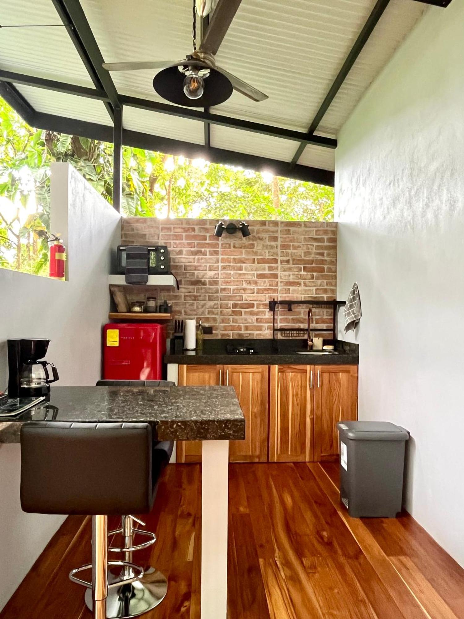 Industrial Studio With Private Jacuzzi Uvita Exterior foto